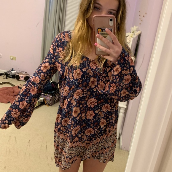 Dress - Picture 2 of 3